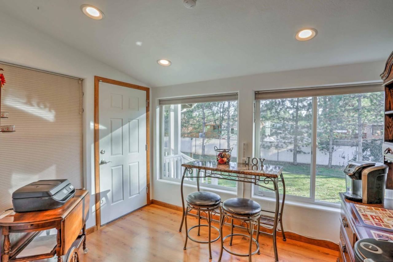 Lakeside Home With Game Room, Yard, Deck And Fireplace Pinetop-Lakeside Luaran gambar