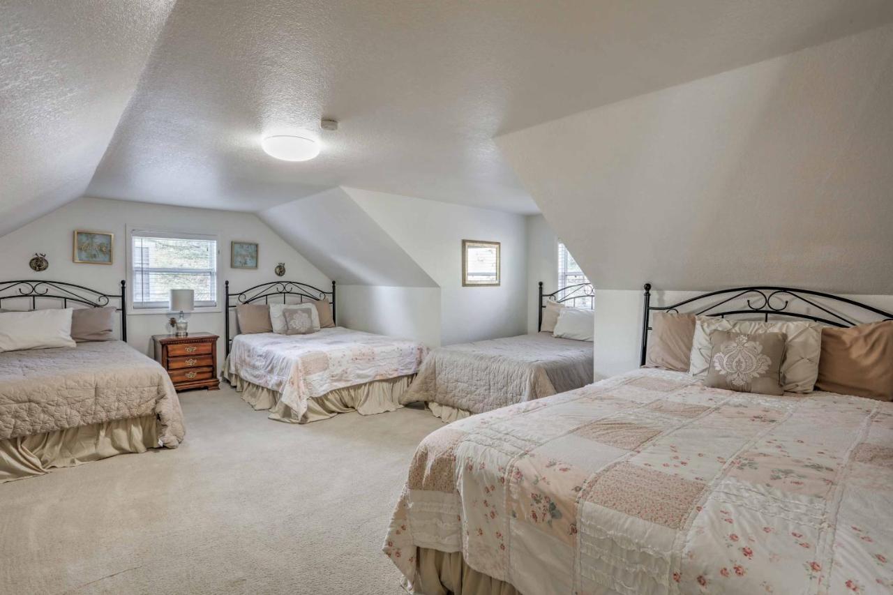 Lakeside Home With Game Room, Yard, Deck And Fireplace Pinetop-Lakeside Luaran gambar
