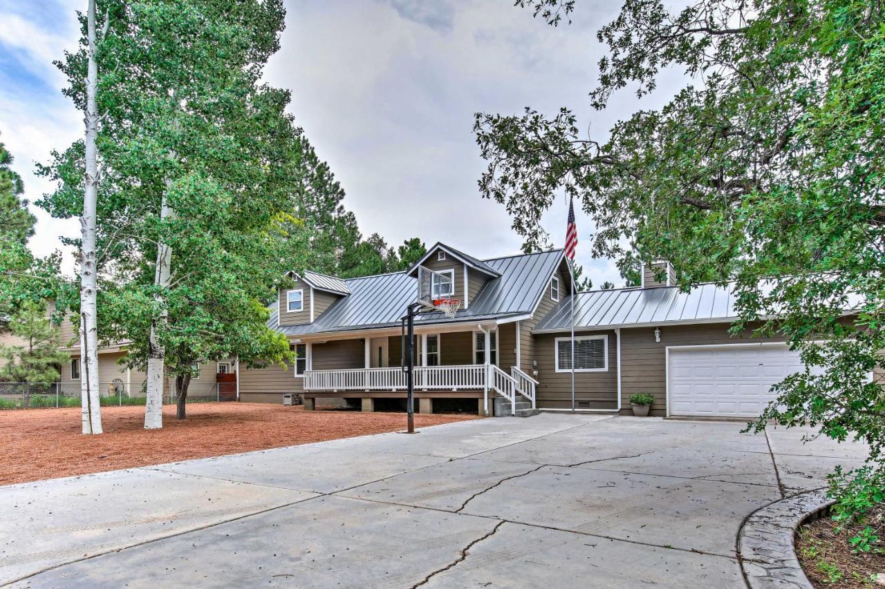 Lakeside Home With Game Room, Yard, Deck And Fireplace Pinetop-Lakeside Luaran gambar